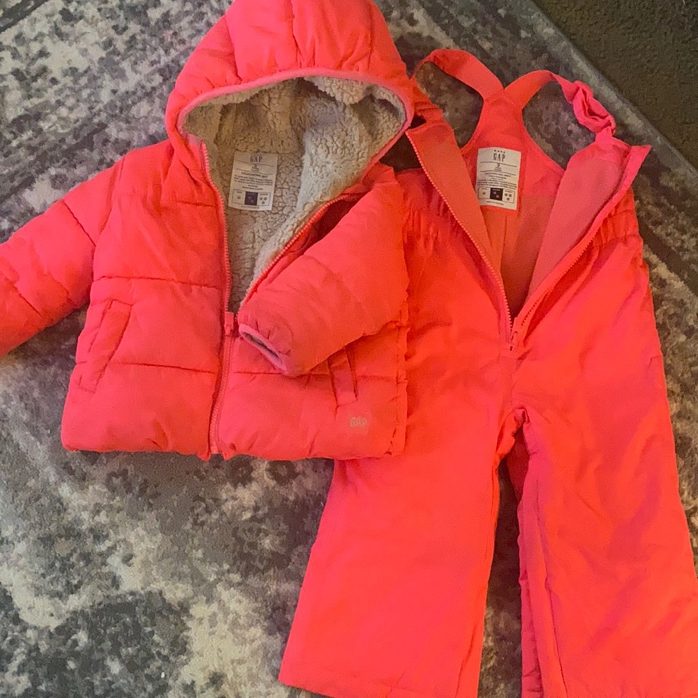 Gap cold control Max snow suit